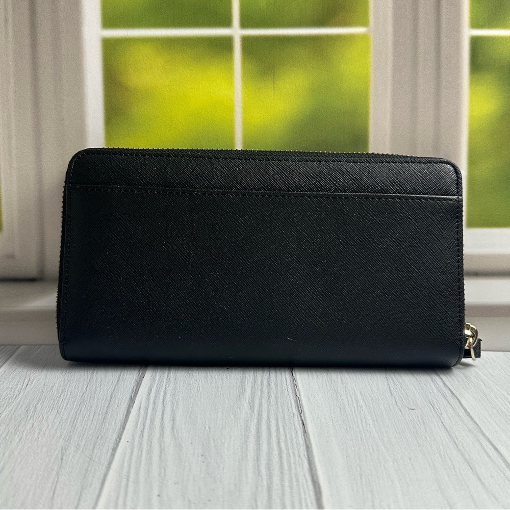 Kate Spade Penguin Rare Black White Zip Wallet - Picture 3 of 8